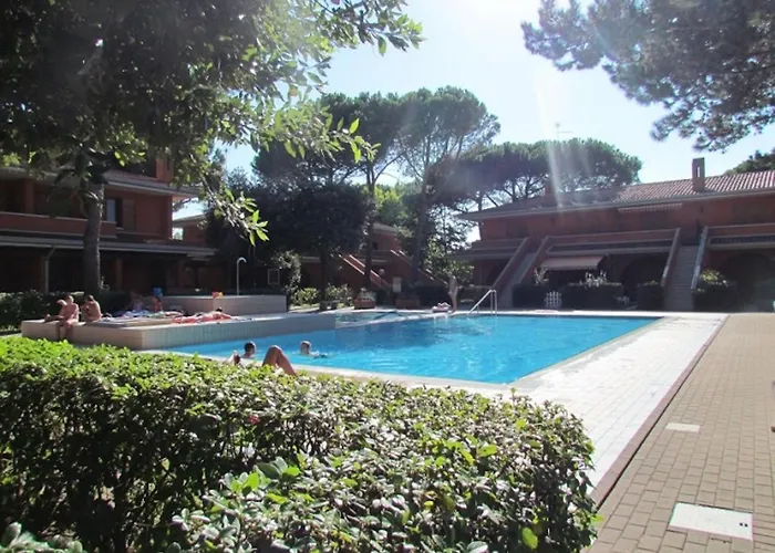 Lägenhet Terrace, Pool, Sun And Relax-beahost Bibione