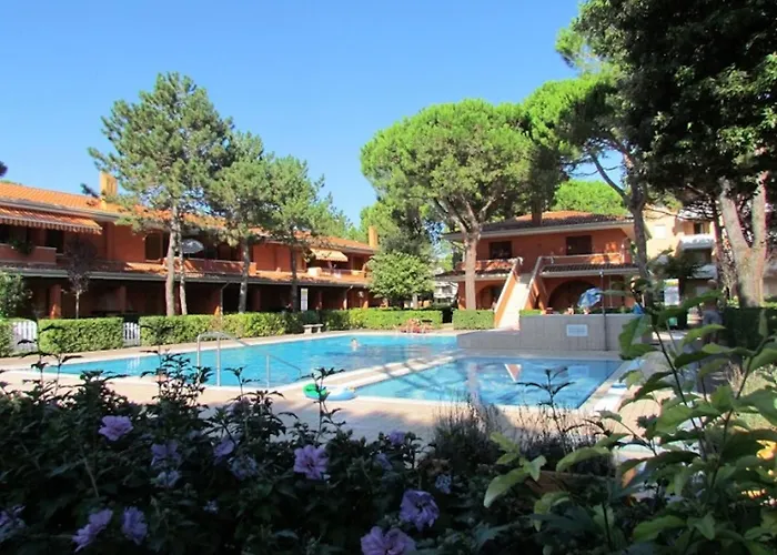 Lägenhet Terrace, Pool, Sun And Relax-beahost